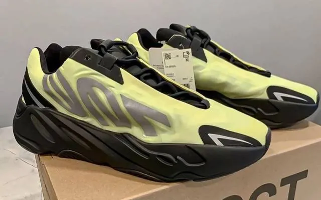 adidas Yeezy Boost 700 MNVN Phosphor