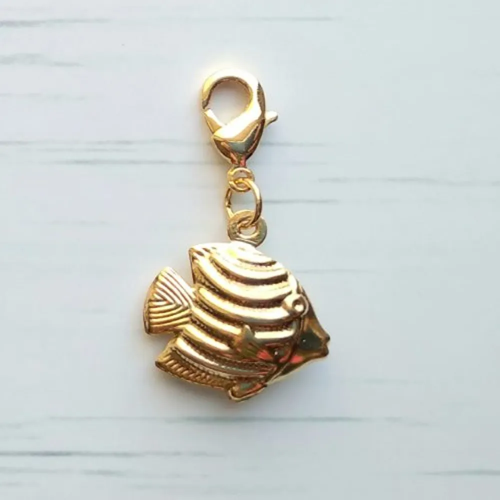 Angel Fish Simple Charm