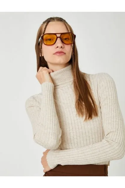 Crop Sweater Turtleneck