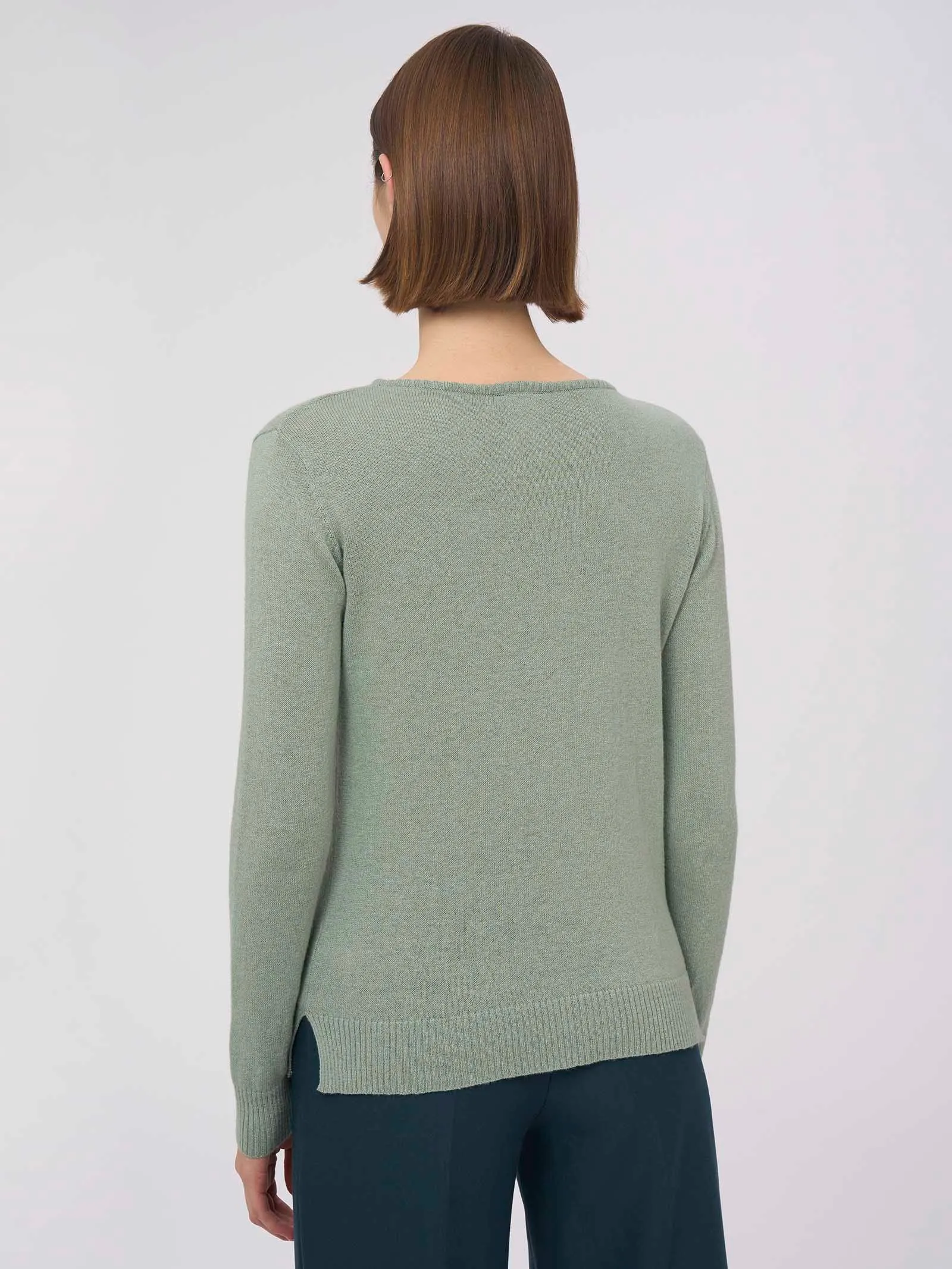 Maglia con scollo barchetta in filato Nice Wool - Juniper