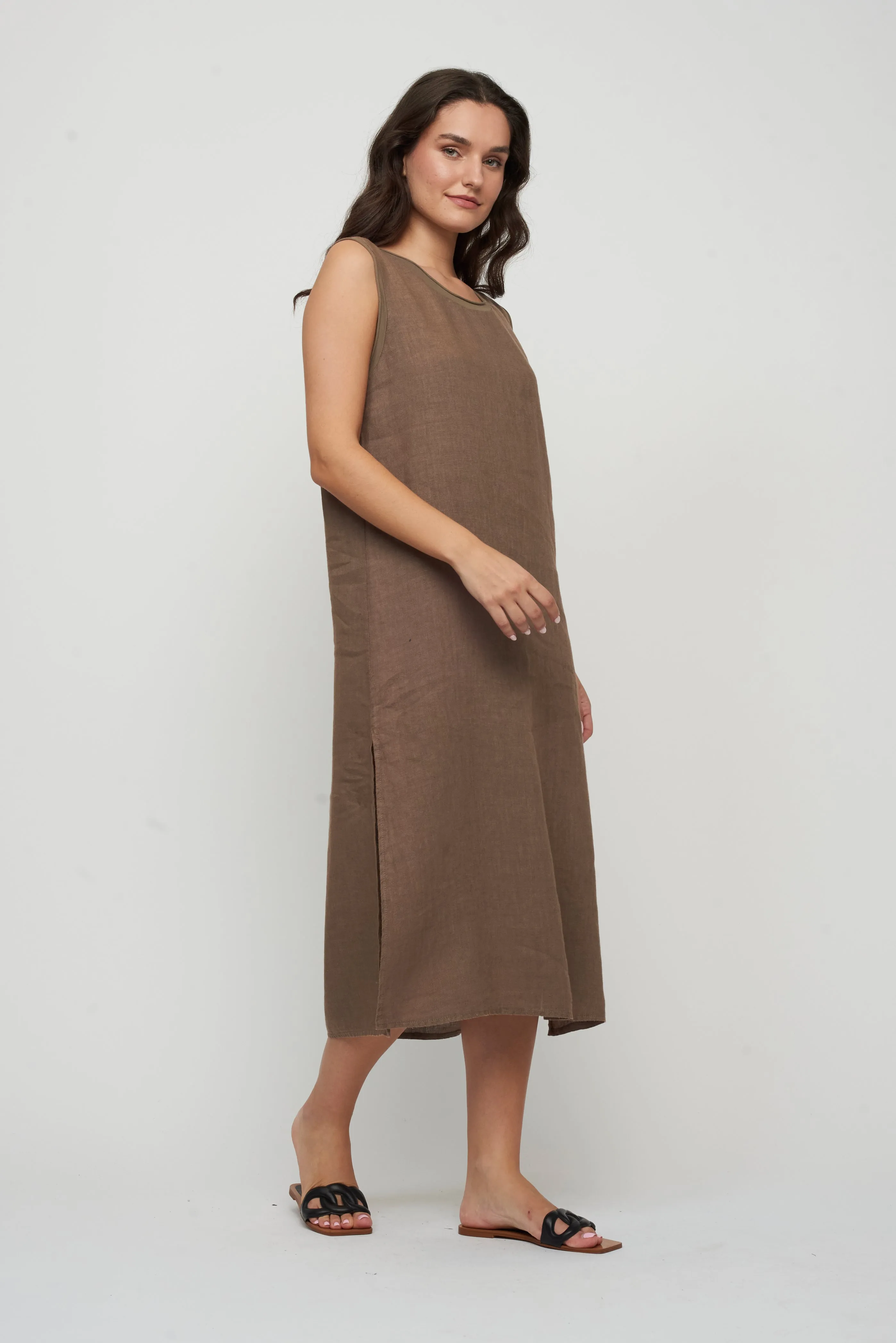 SLEEVELESS MAXI LINEN DRESS WITH COTTON TRIM & SIDE SLIT