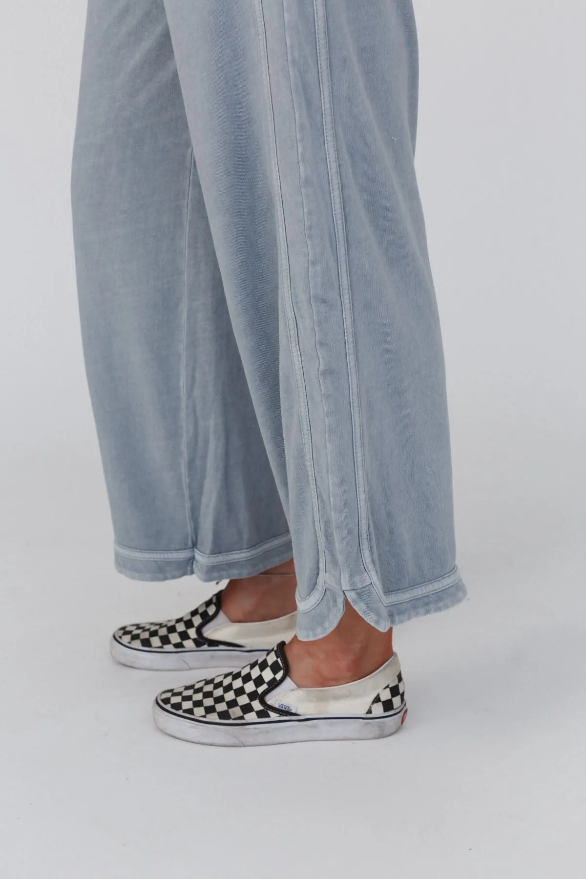 So Comfy Wide Leg Pant Cropped Length - Faded Blue