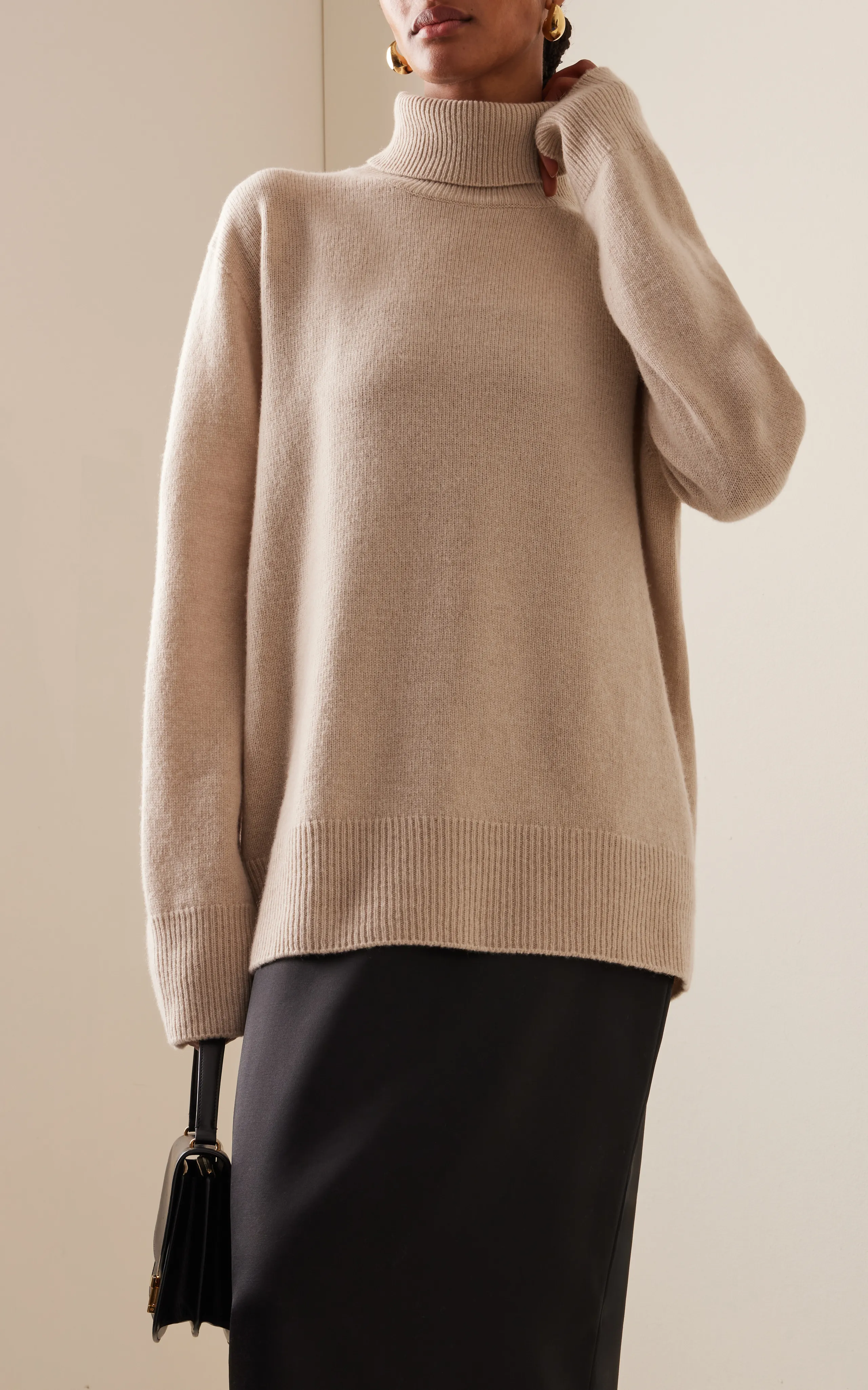 The Row Stepny Oversized Wool-Cashmere Turtleneck Sweater