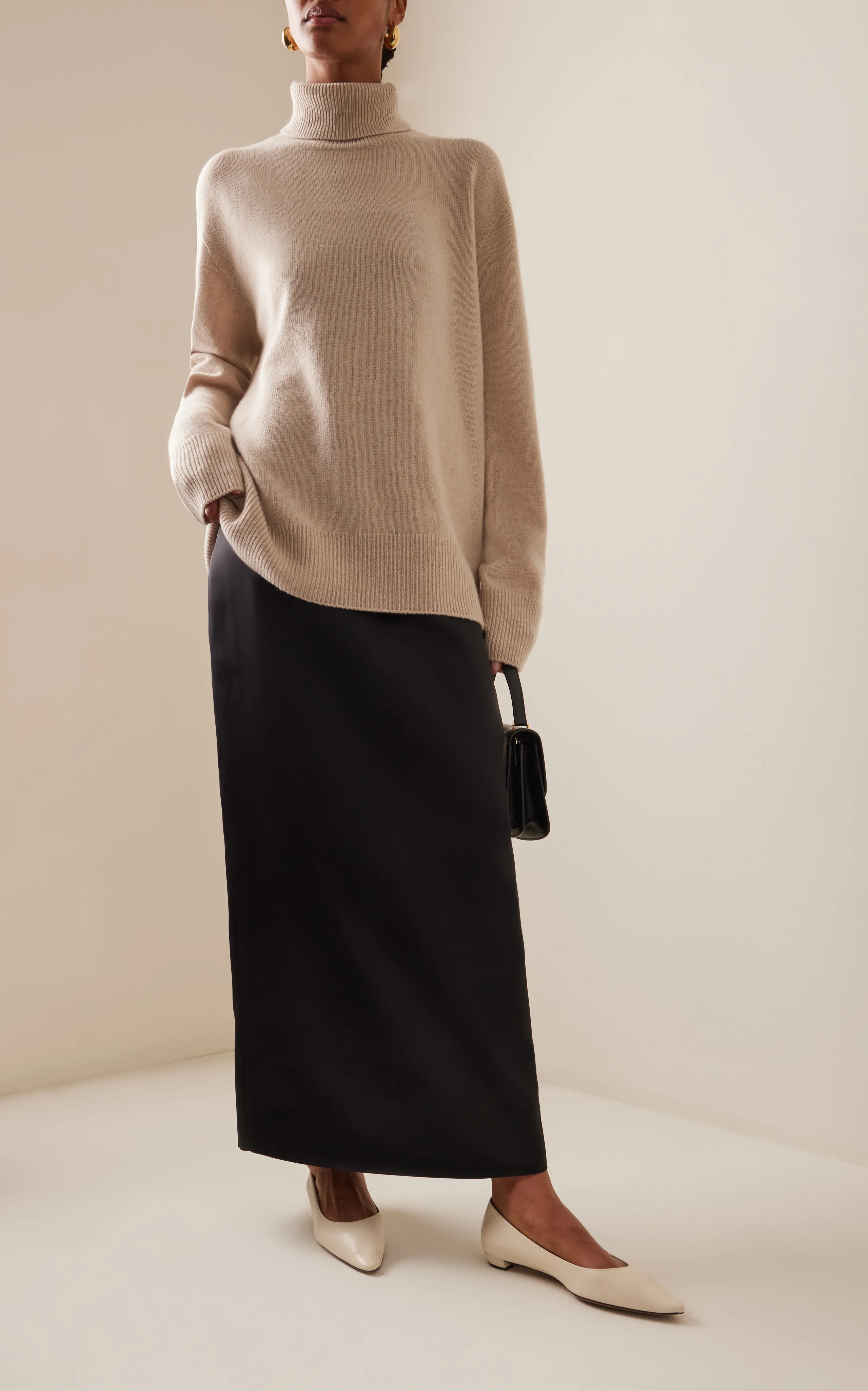 The Row Stepny Oversized Wool-Cashmere Turtleneck Sweater