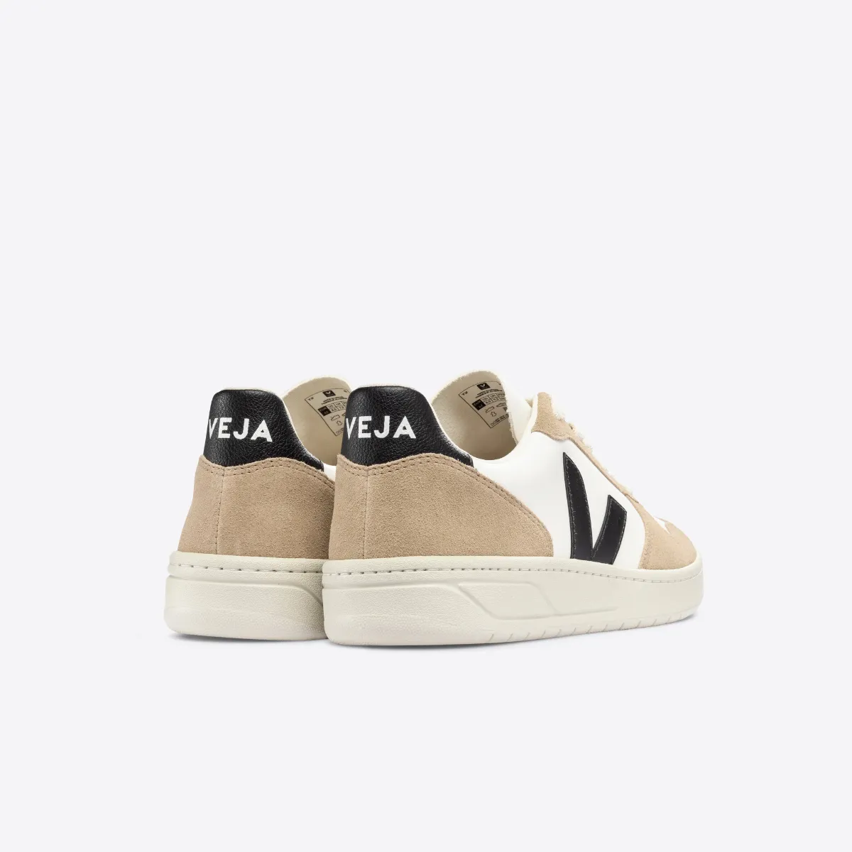 Veja   V-10 Chromefree Leather Extra White Black Sahara (men)